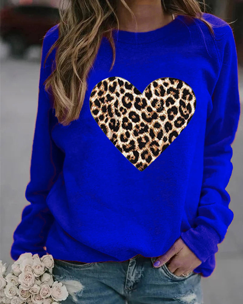 Women's Sweatshirt With Leopard Heart Print