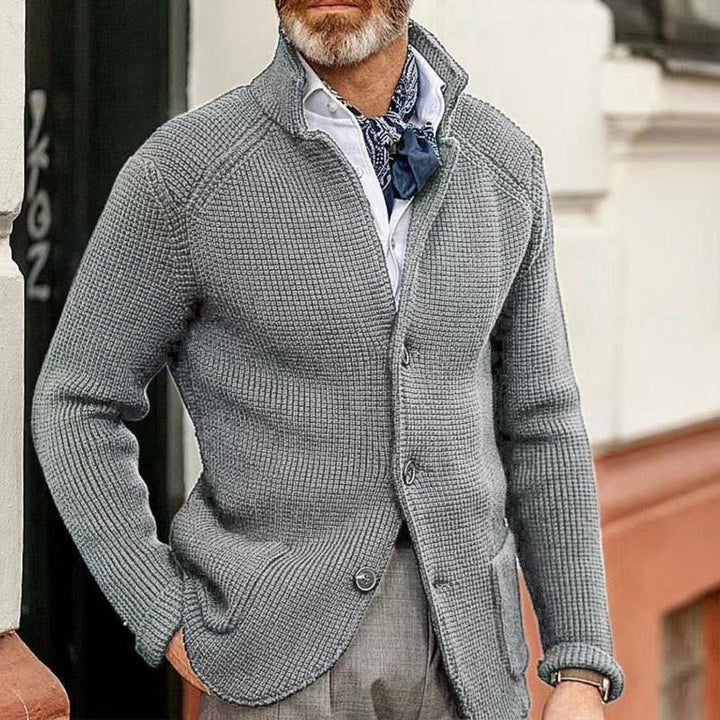 Men's elegant cardigan with front pockets