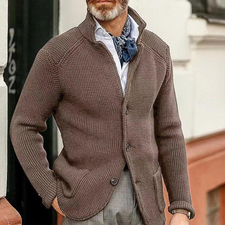 Men's elegant cardigan with front pockets