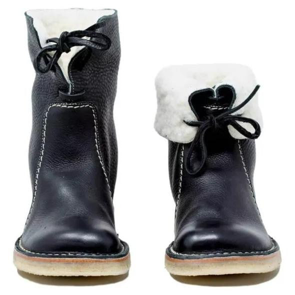 Waterproof women's boots with wool lining