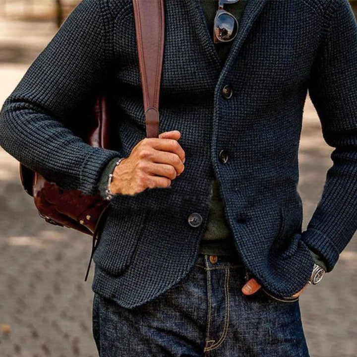 Men's elegant cardigan with front pockets