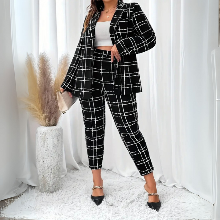 Stylish printed blazer set for women