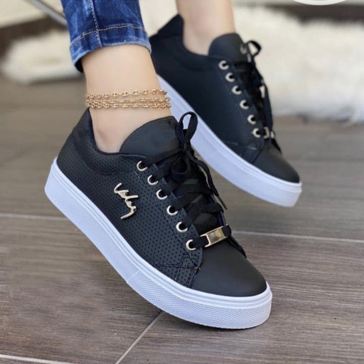 Comfortable and stylish women's trainers