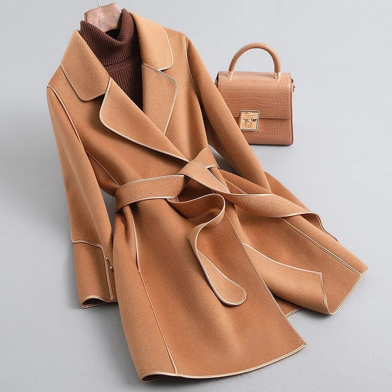 Fashionable coat with belt for women