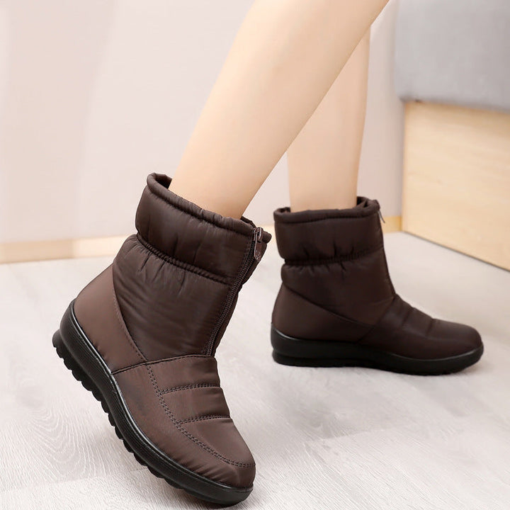 Warm and comfortable winter boots for women