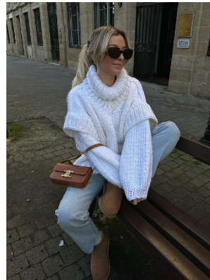 Women's oversized knitted jumper