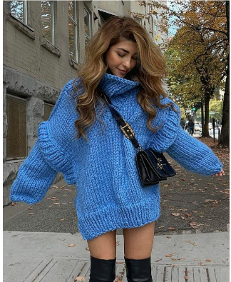 Women's oversized knitted jumper