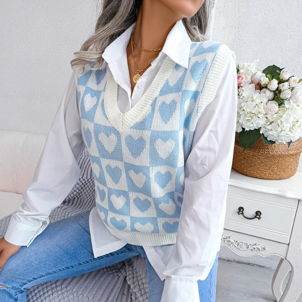 V-neck cardigan with heart print for women