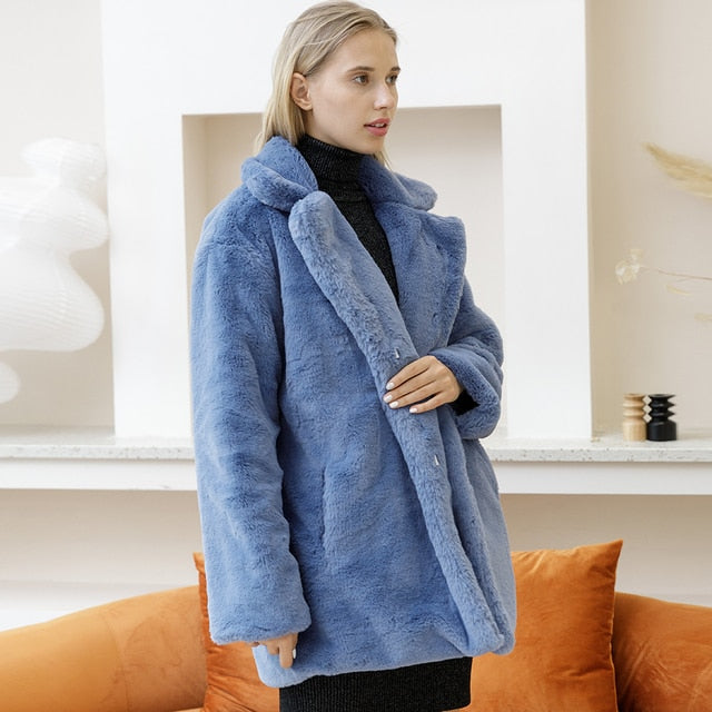 Women's faux fur winter coat