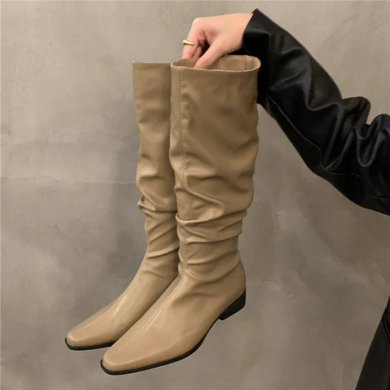 Fashionable long knee boots with block heel for women