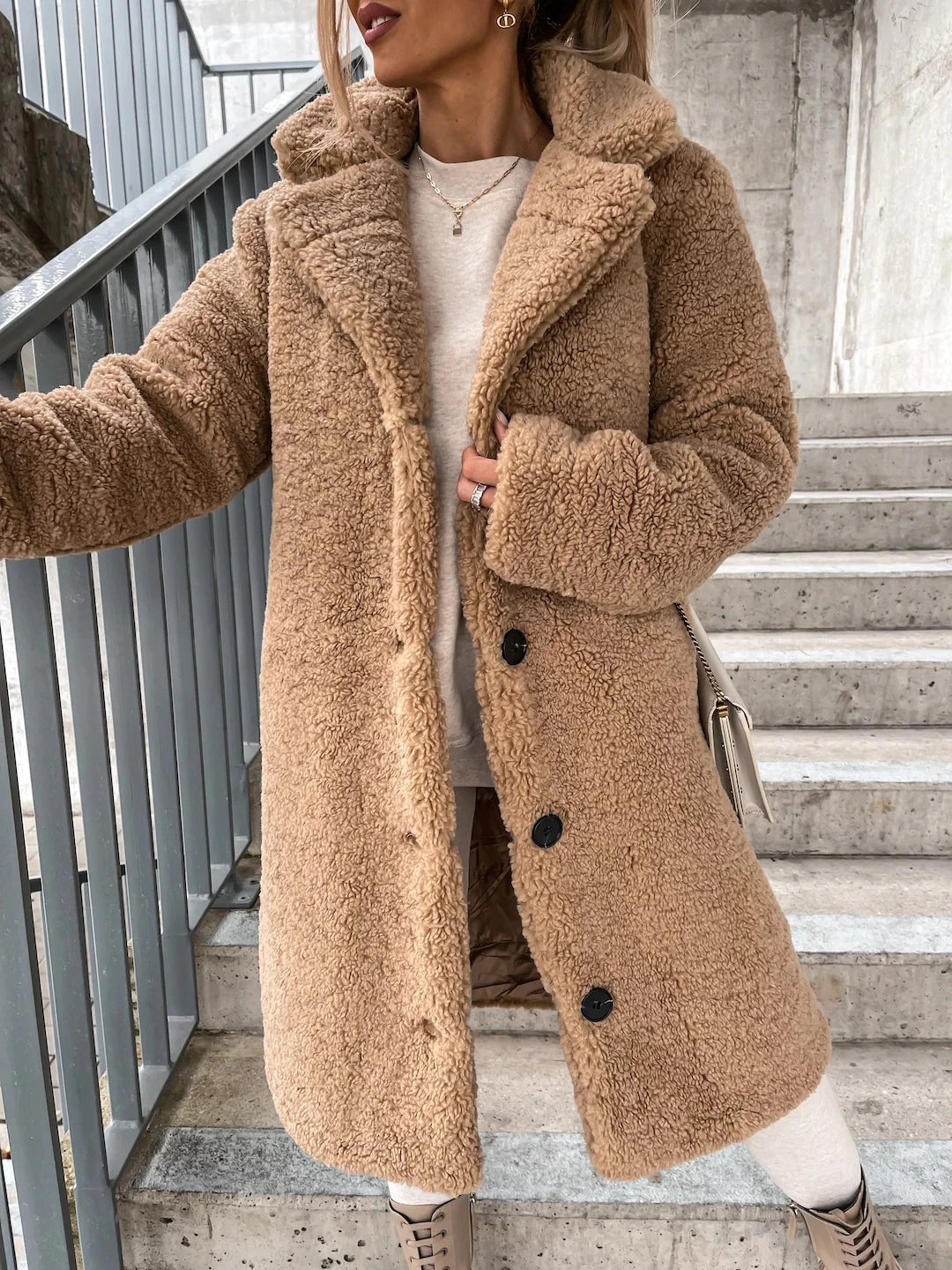 Winter coat in fine wool