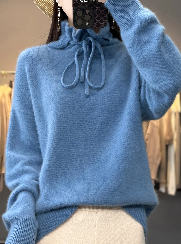 Women's Sweater With Collar & Bow