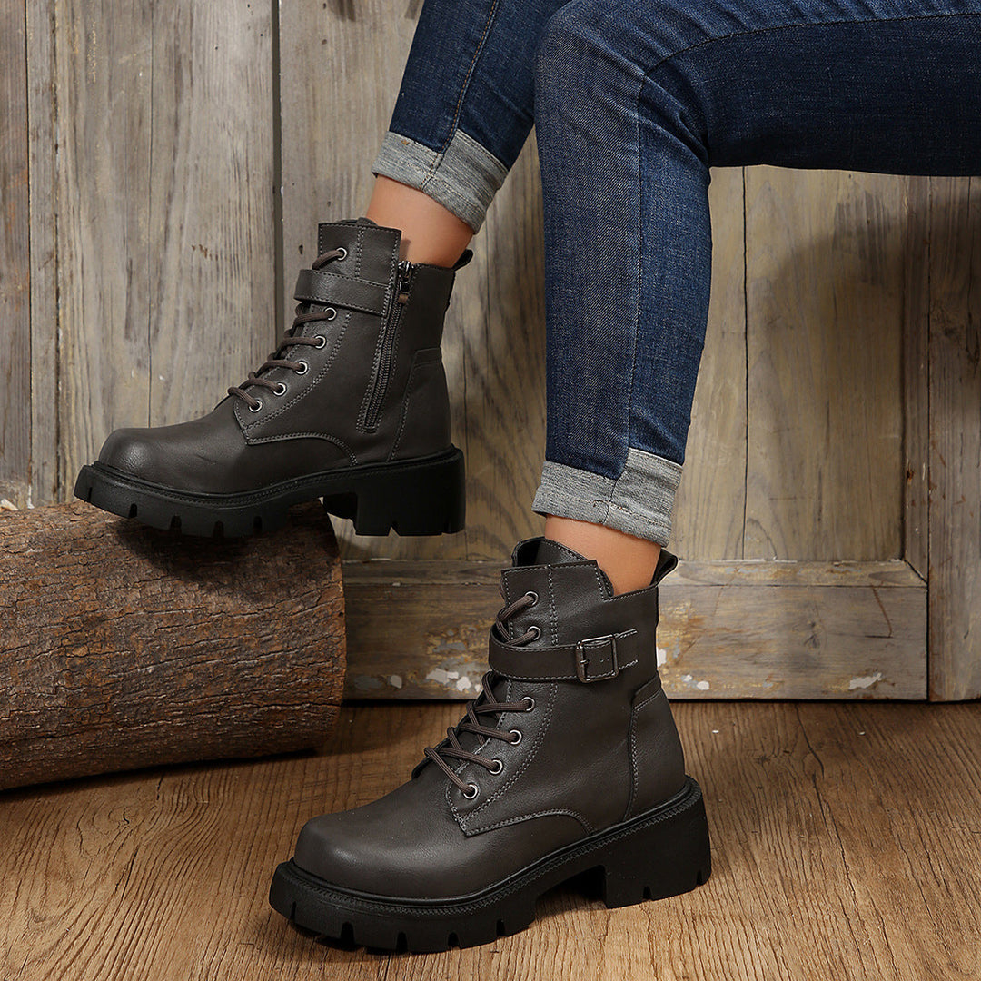 Mid-height ladies army boots with thick heel