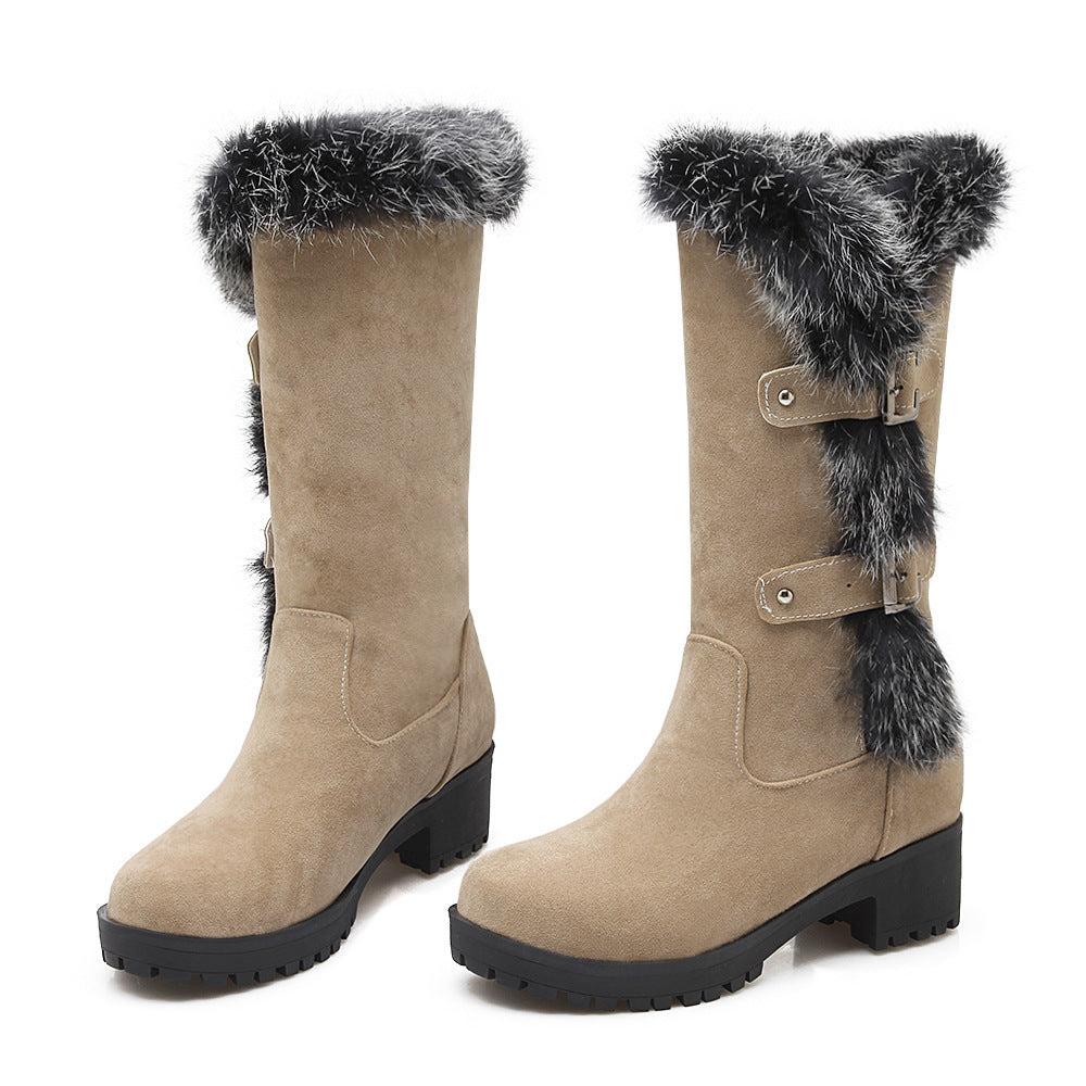 Suede women's snow boots with fur and low heel