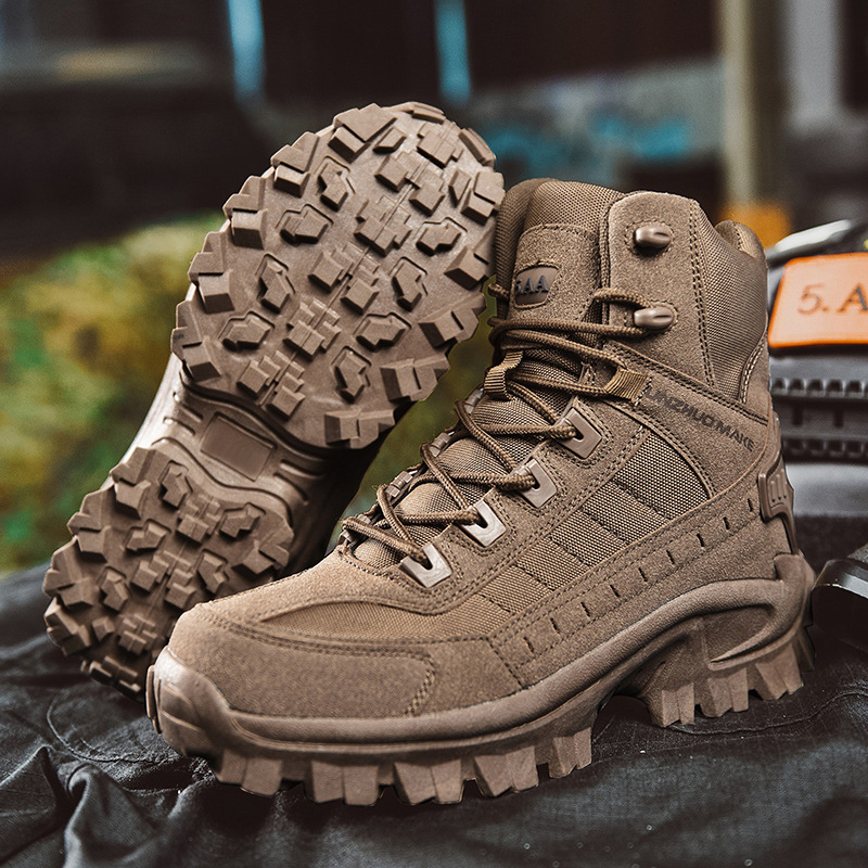 Waterproof puncture-resistant military men boots for outdoor use