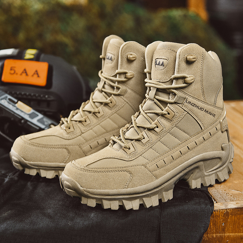 Waterproof puncture-resistant military men boots for outdoor use