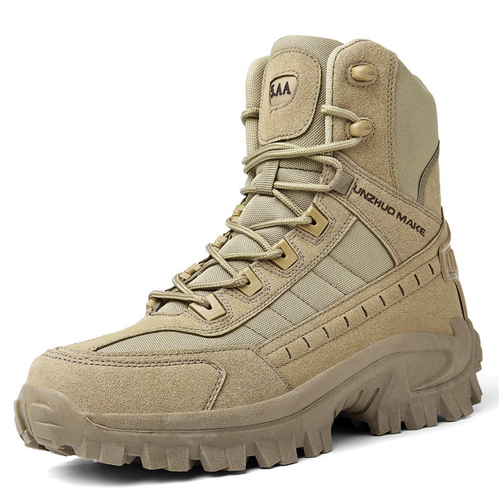 Waterproof puncture-resistant military men boots for outdoor use