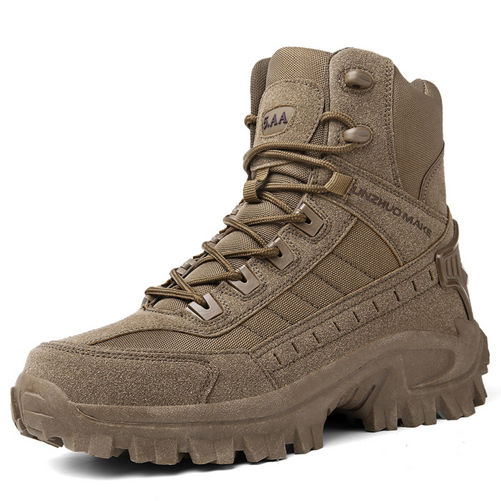 Waterproof puncture-resistant military men boots for outdoor use