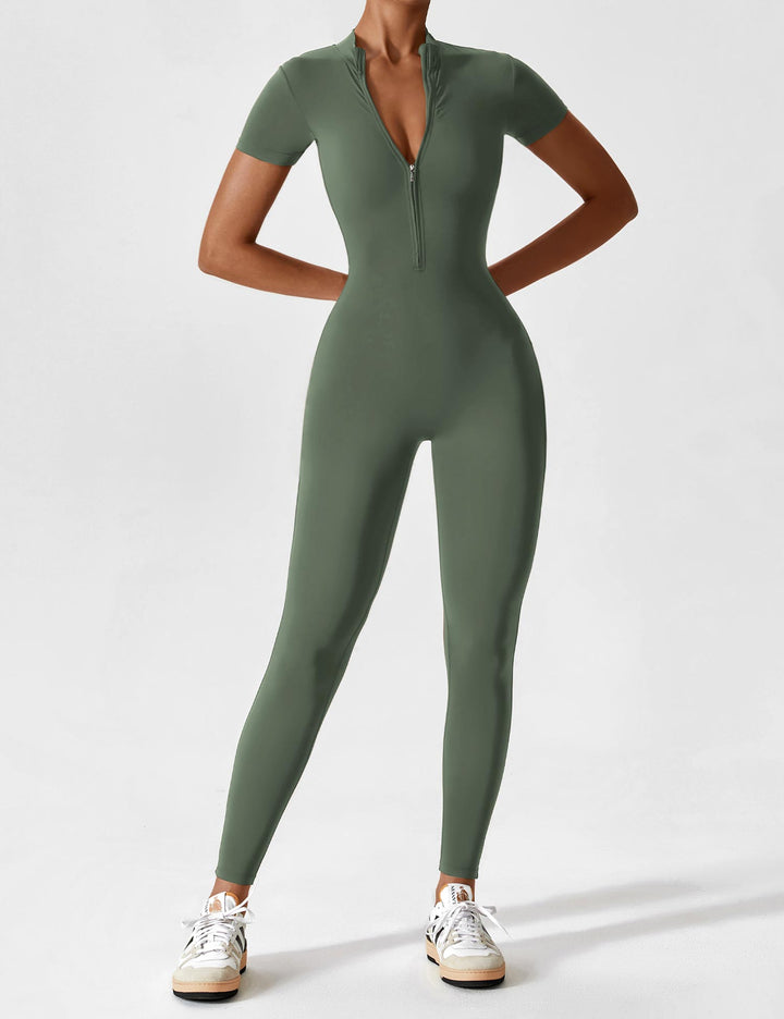 Ladies long-sleeved jumpsuit with zip fastening and open collar