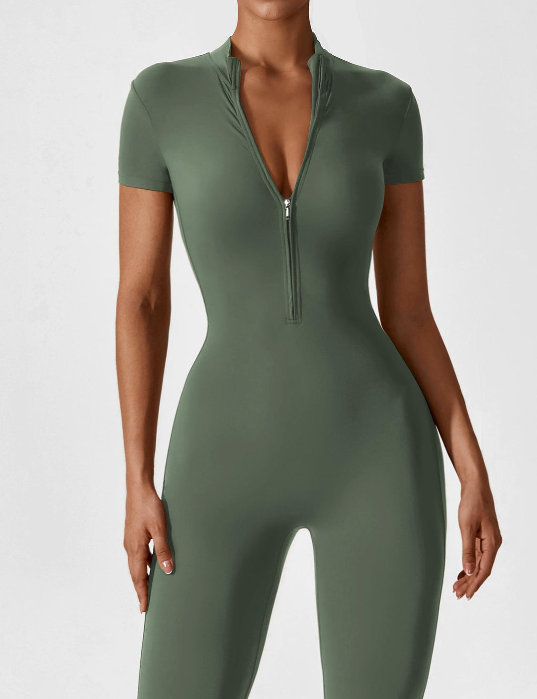 Ladies long-sleeved jumpsuit with zip fastening and open collar