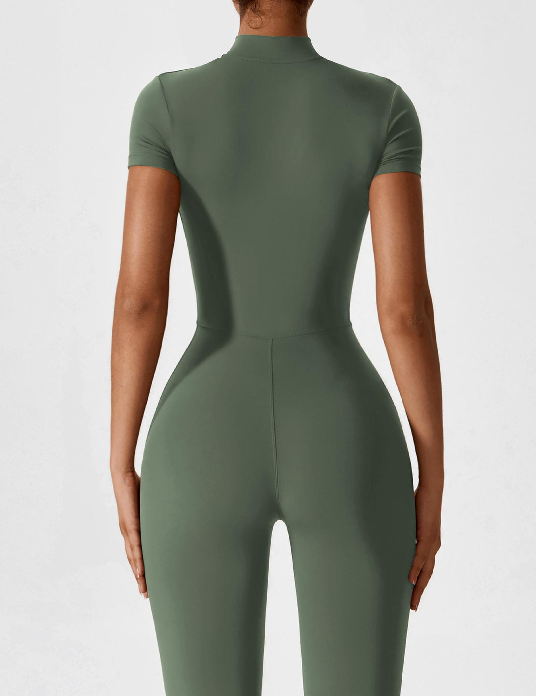 Ladies long-sleeved jumpsuit with zip fastening and open collar